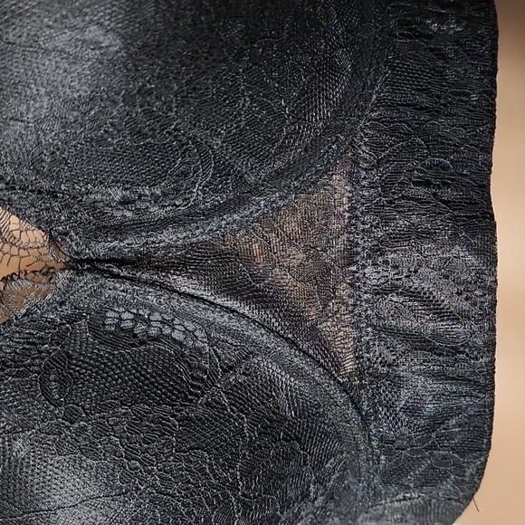 🆕️Ashley Graham Black Phenomenon Convertible Bra 38C - Picture 5 of 11